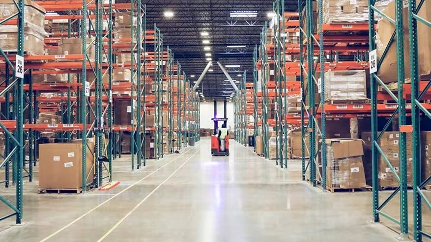 Warehouse Operator Image